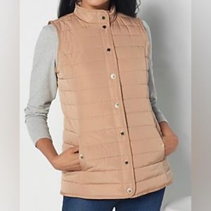 Isaac Mizrahi channel quilted tan vest in small.  NWOT